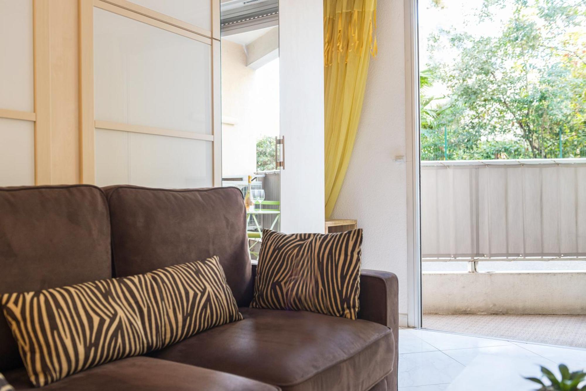 Cosy Studio - Residence Front De Mer - Menton Exterior foto